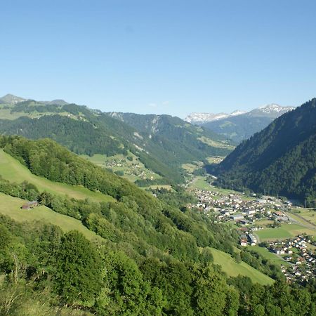 Gaestehaus Alpina In Fanas Eksteriør billede